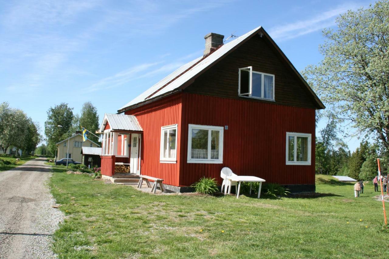 Lillvikens Gaesthuset Och Stugor Nedre Lillviken Luaran gambar